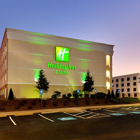 Holiday Inn & Suites Atlanta Airport North, An Ihg Hotel Exterior photo