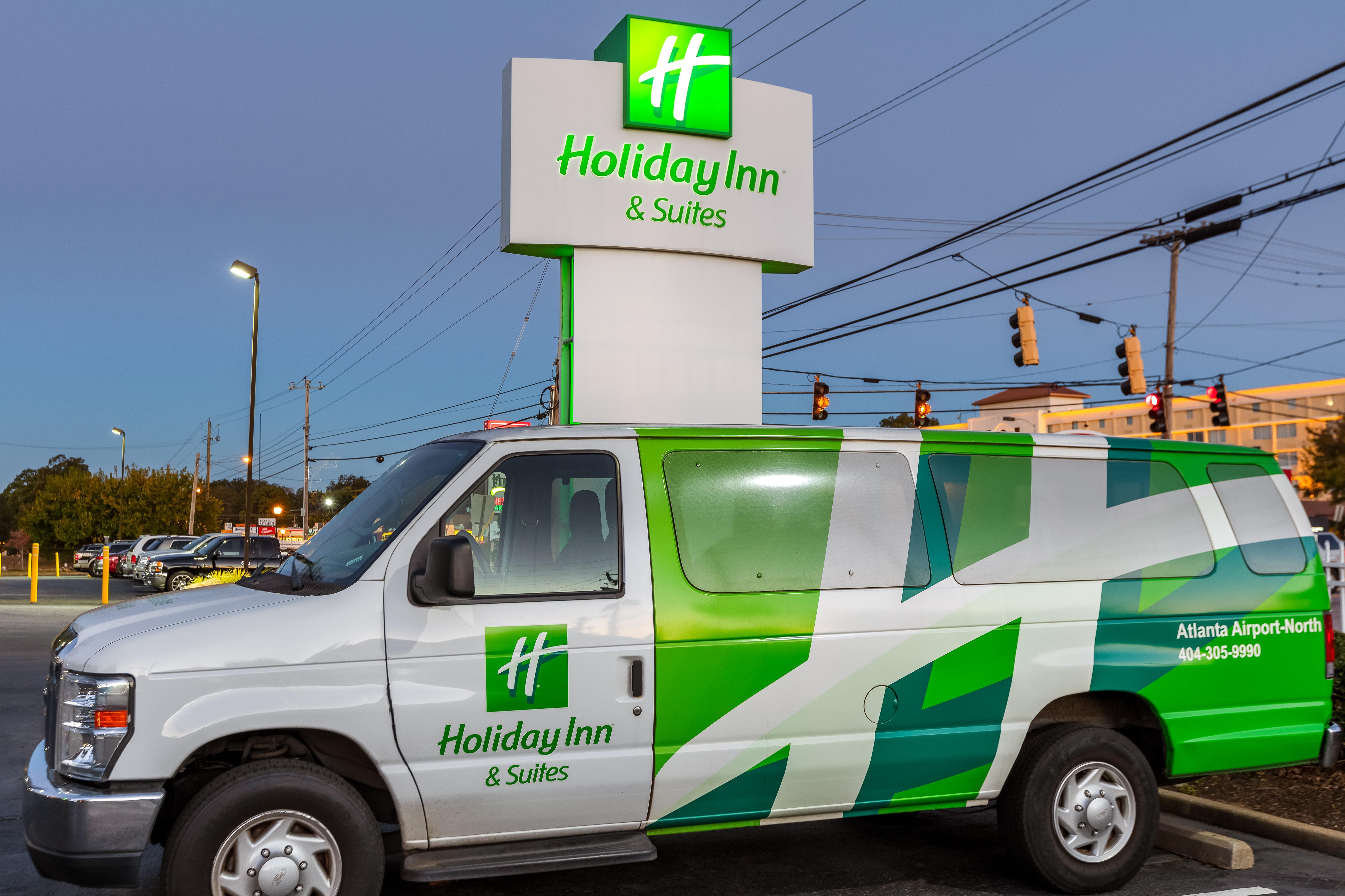 Holiday Inn & Suites Atlanta Airport North, An Ihg Hotel Exterior photo